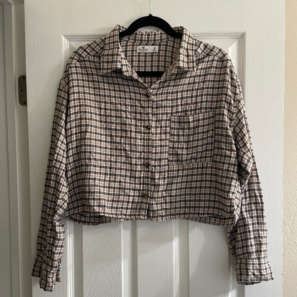 Hollister Cropped Flannel Shirt – Size M